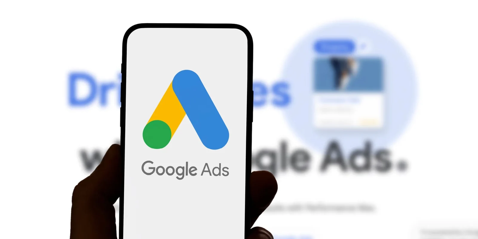 Journey-aware bidding: Google Ads bids on the sale